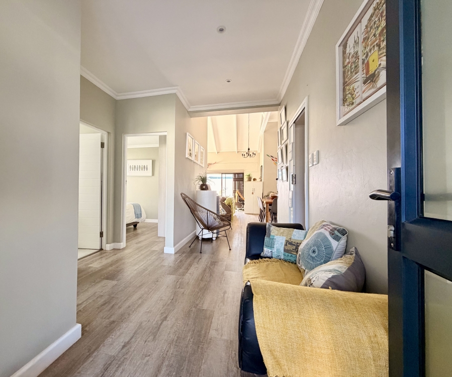 3 Bedroom Property for Sale in Sandbaai Western Cape